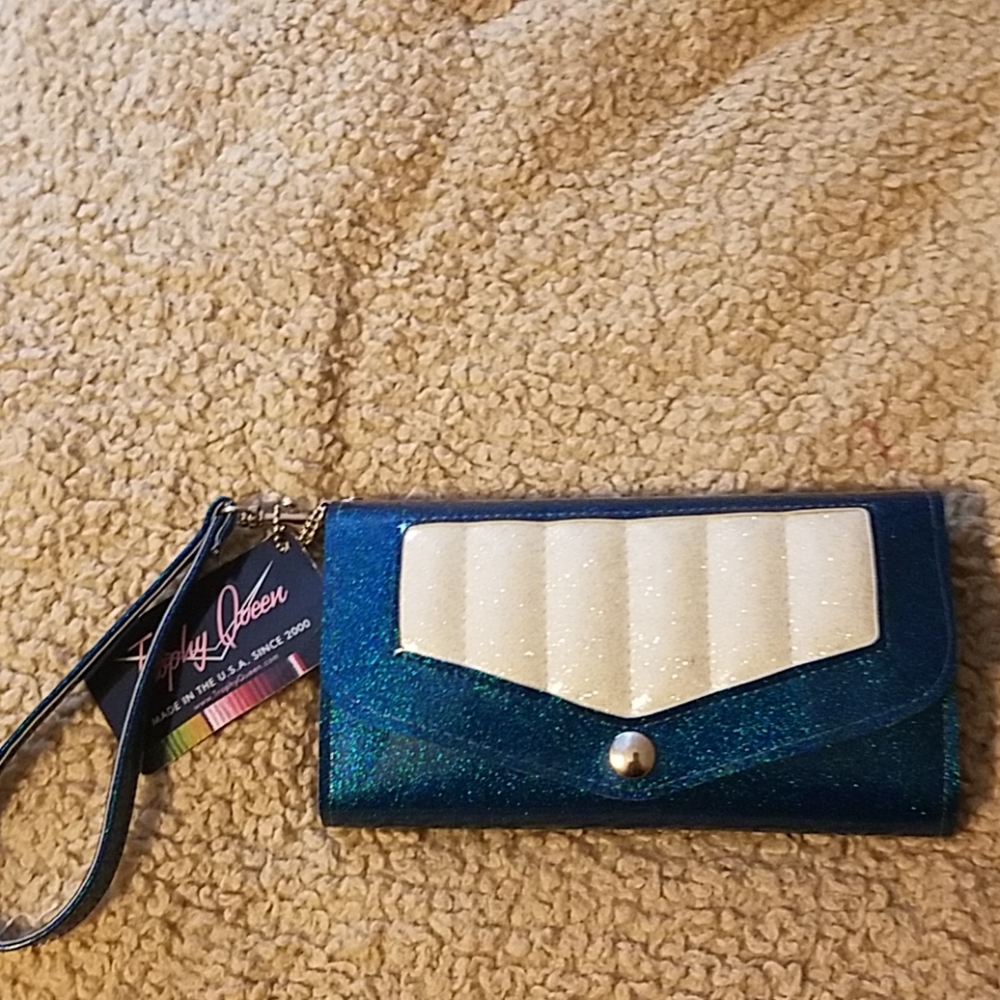 Trophy Queen clutch/wallet